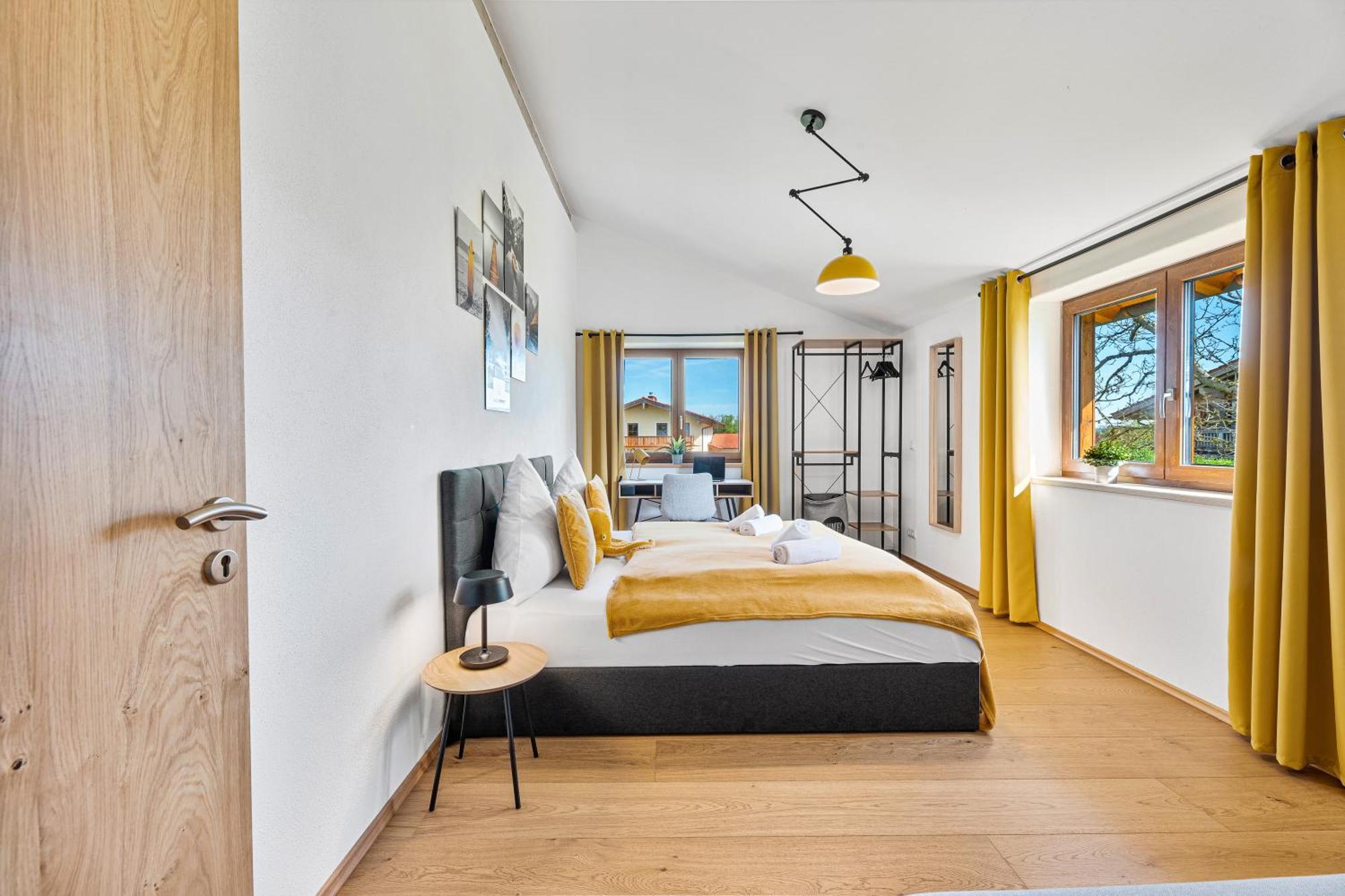 Chalet Am See - Seeblick Bergblick Modern Charmant Neu Seeon-Seebruck Exterior photo