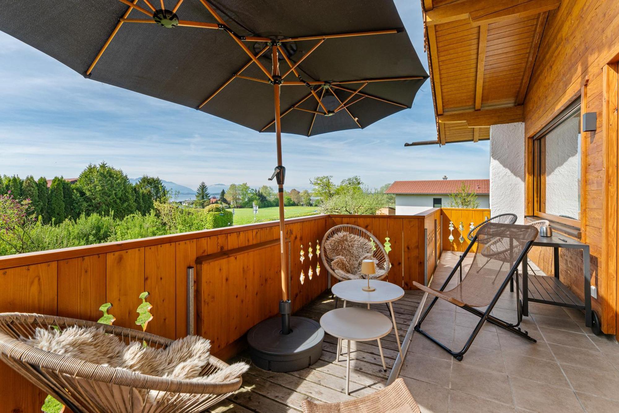 Chalet Am See - Seeblick Bergblick Modern Charmant Neu Seeon-Seebruck Exterior photo