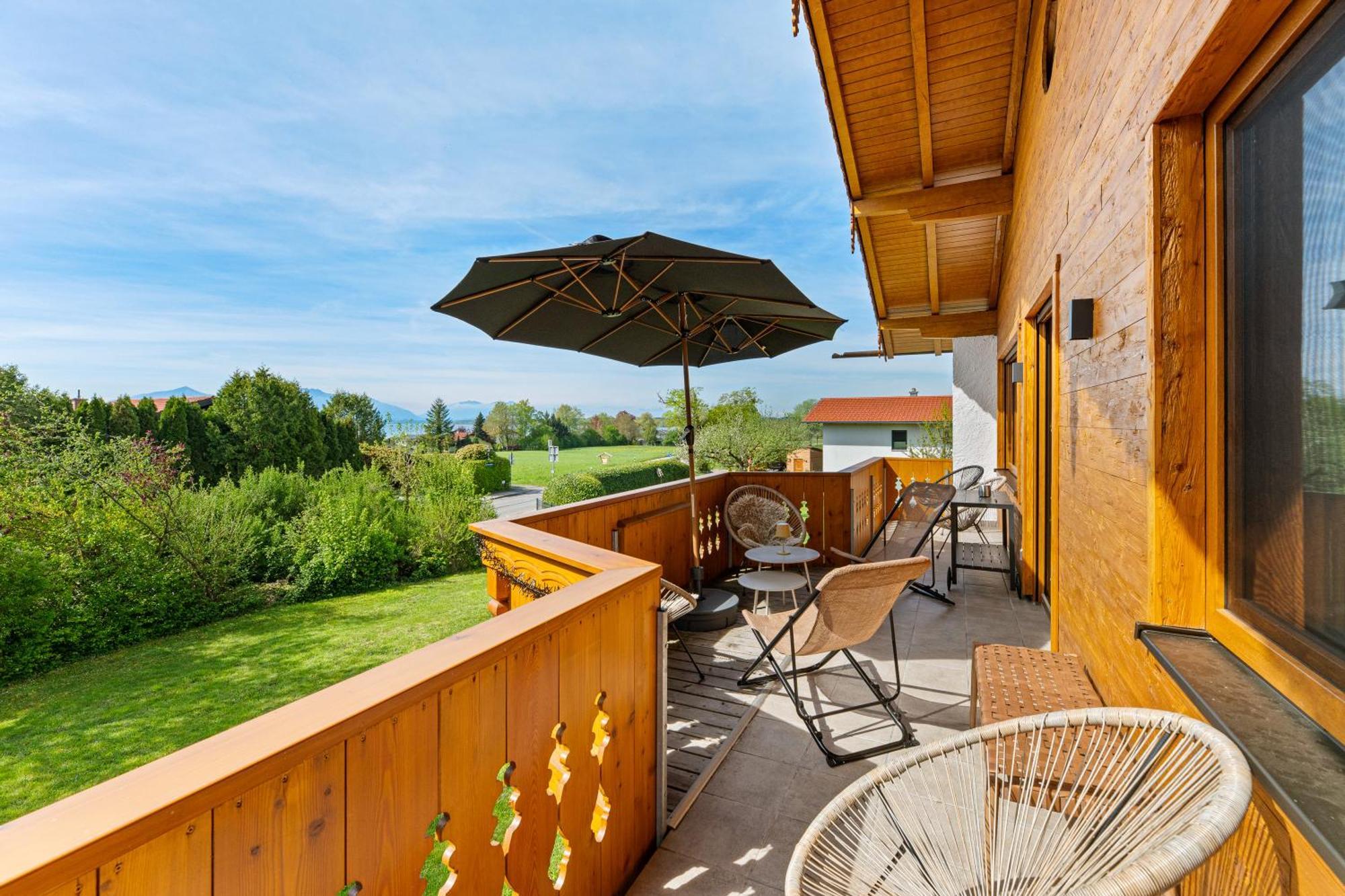 Chalet Am See - Seeblick Bergblick Modern Charmant Neu Seeon-Seebruck Exterior photo